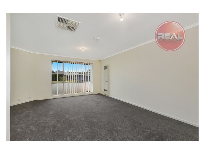 18 Bolivia Crescent, Paralowie SA 5108