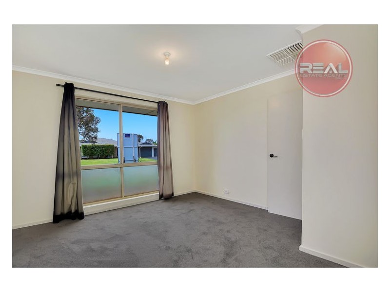 18 Bolivia Crescent, Paralowie SA 5108