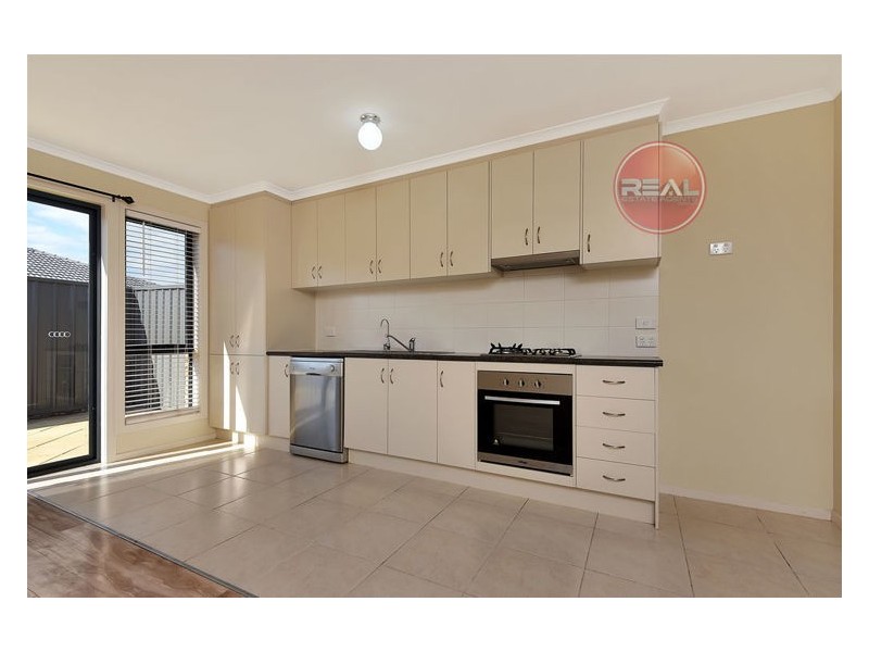 37 Riesling Crescent, Andrews Farm SA 5114