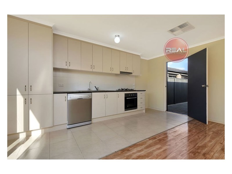 37 Riesling Crescent, Andrews Farm SA 5114