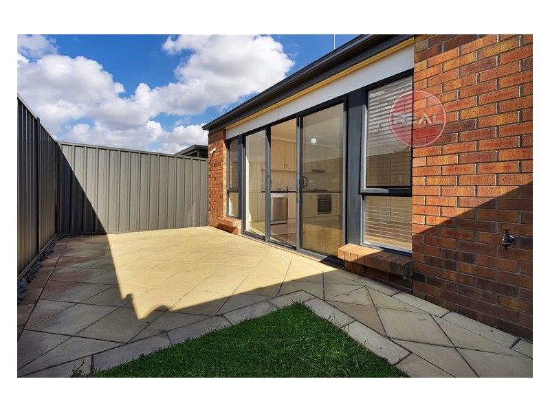 37 Riesling Crescent, Andrews Farm SA 5114