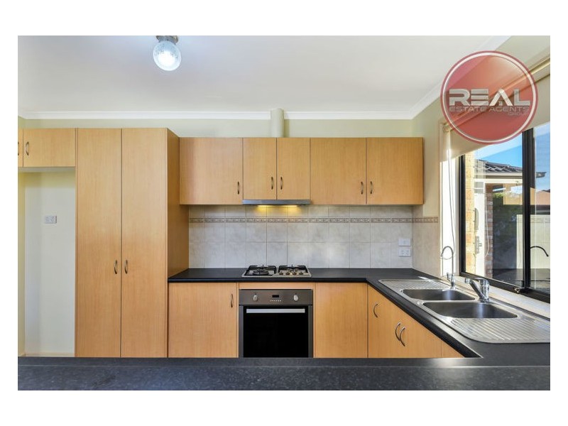 11 McGuire Court, Hackham SA 5163
