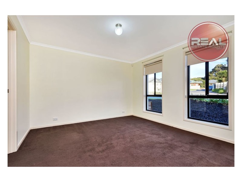 11 McGuire Court, Hackham SA 5163