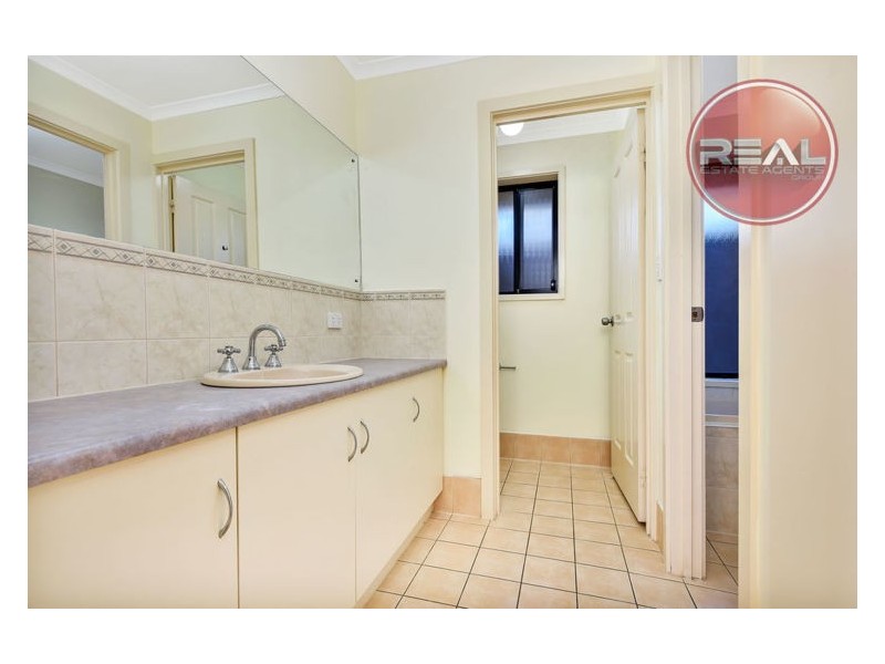 11 McGuire Court, Hackham SA 5163