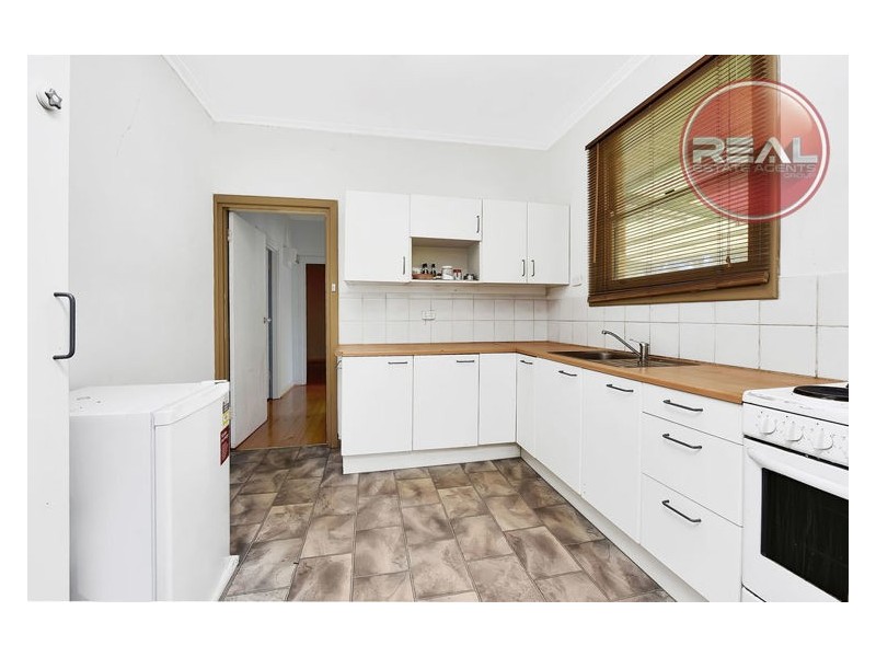 3 Davidson Road, Elizabeth Vale SA 5112