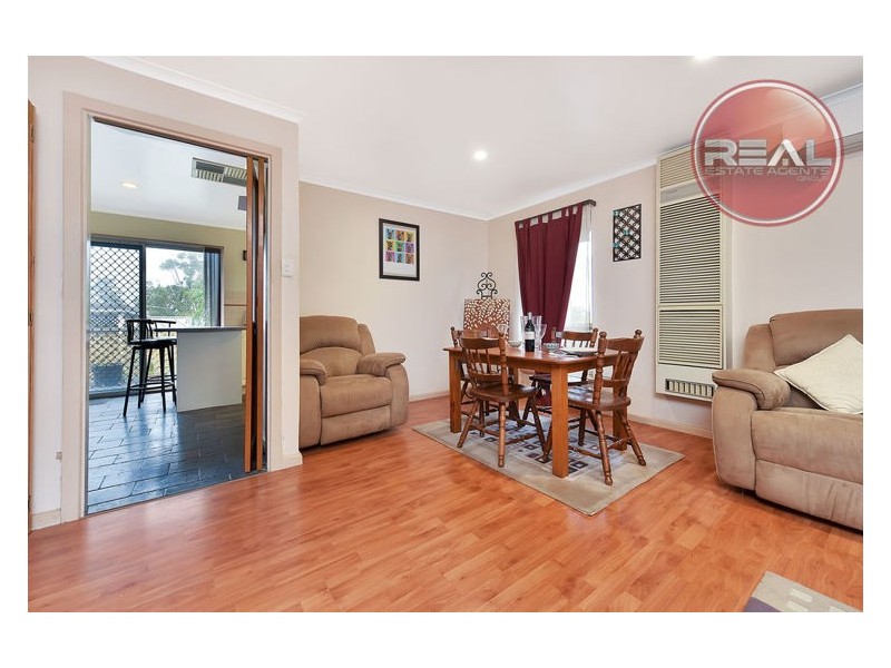 53 Landal Boulevard, Redwood Park SA 5097