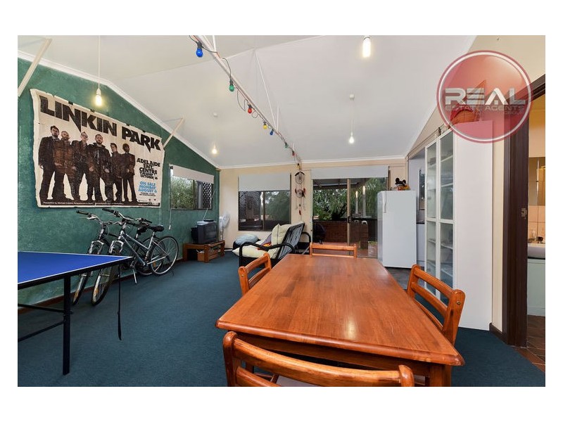 53 Landal Boulevard, Redwood Park SA 5097