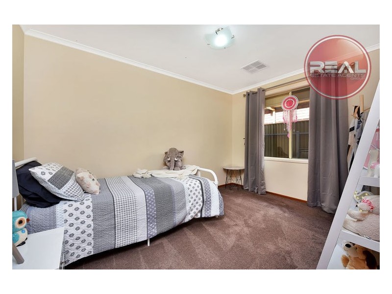 11 Thorne Street, Paralowie SA 5108