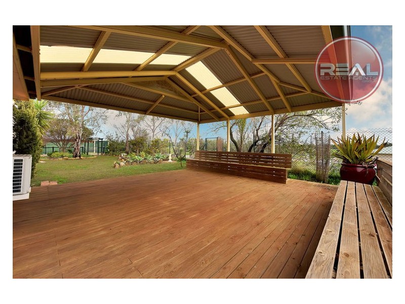 6 Jestina Court, Evanston SA 5116