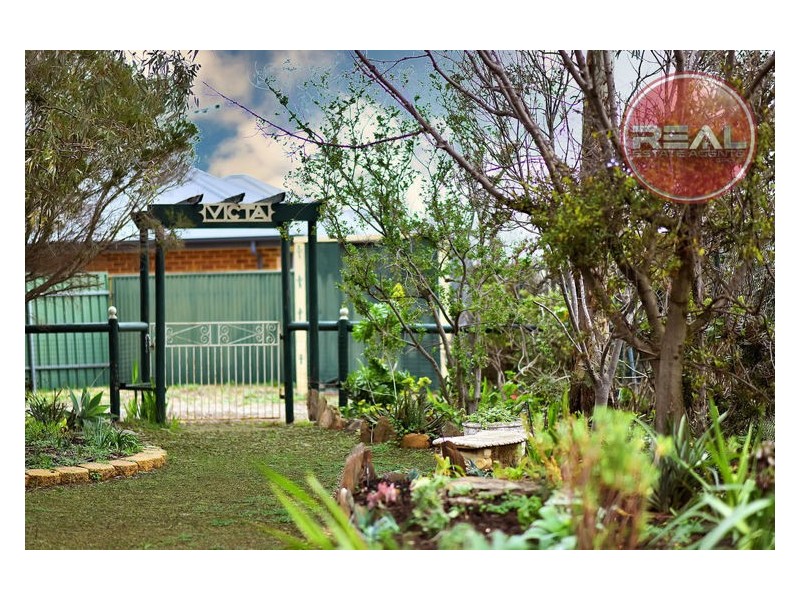 6 Jestina Court, Evanston SA 5116