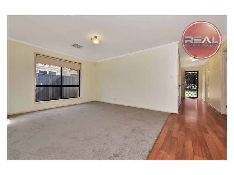 41 Lakeside Drive, Andrews Farm SA 5114