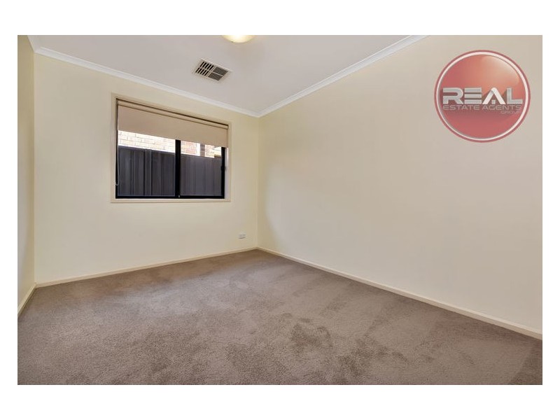 41 Lakeside Drive, Andrews Farm SA 5114