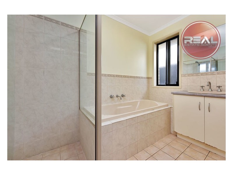 41 Lakeside Drive, Andrews Farm SA 5114