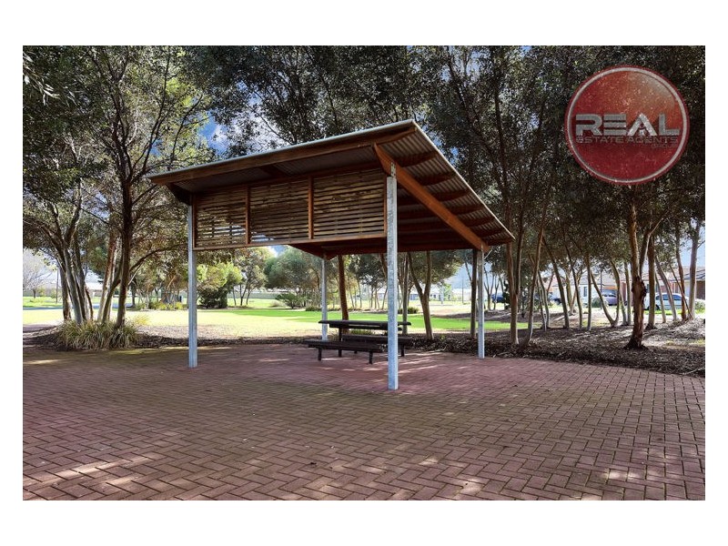 41 Lakeside Drive, Andrews Farm SA 5114