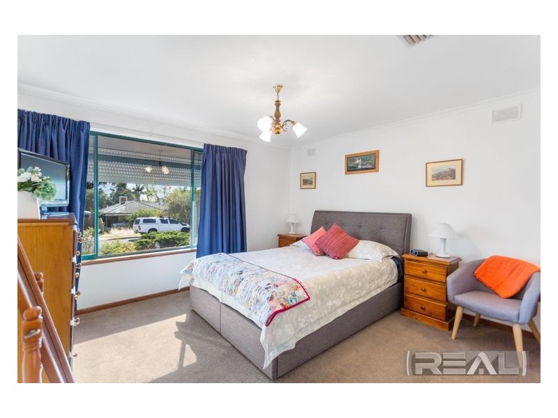 27 Derrick Road, Elizabeth East SA 5112