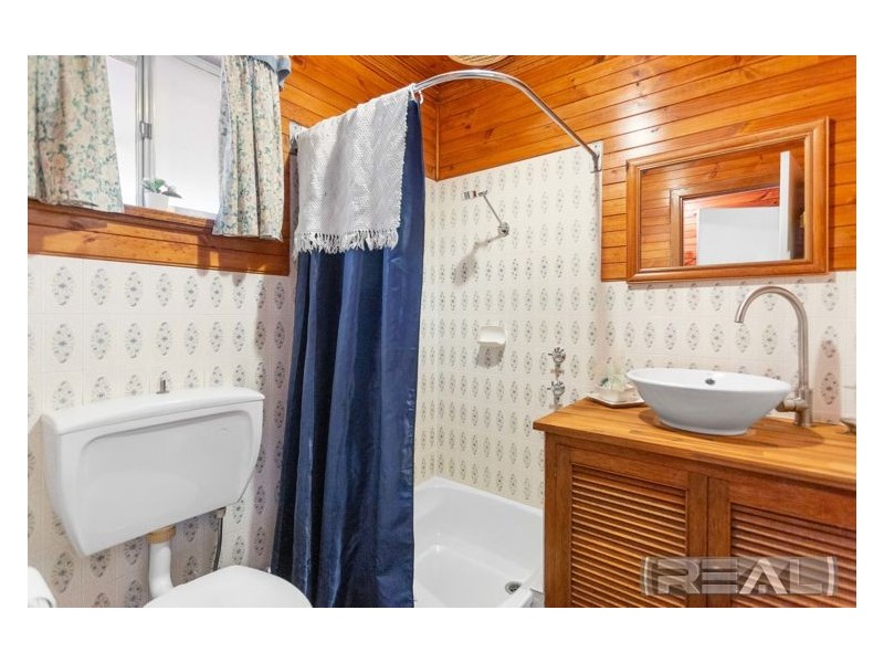 27 Derrick Road, Elizabeth East SA 5112