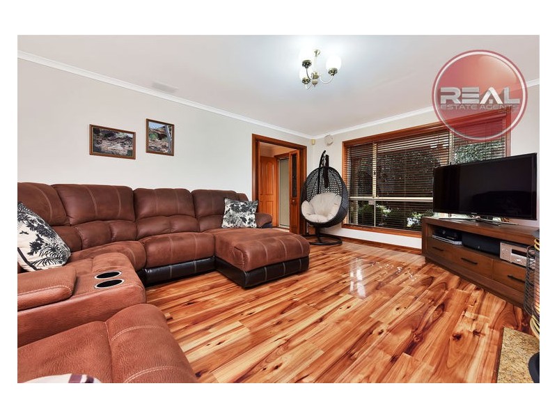 32 St Albans Drive, Salisbury Heights SA 5109