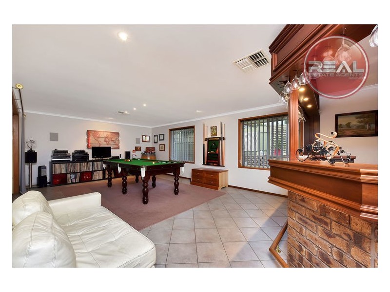 32 St Albans Drive, Salisbury Heights SA 5109