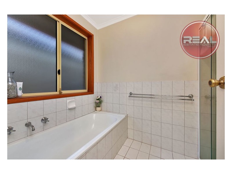 32 St Albans Drive, Salisbury Heights SA 5109