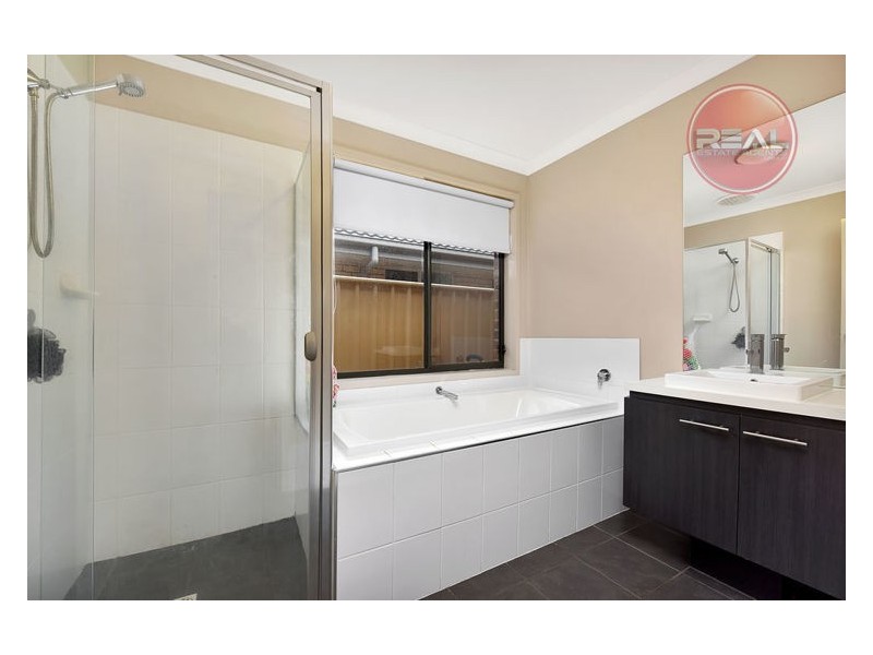 11 Chapman Road, Smithfield Plains SA 5114