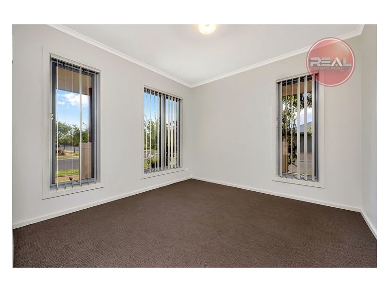27 Gonis Circuit, Evanston Gardens SA 5116
