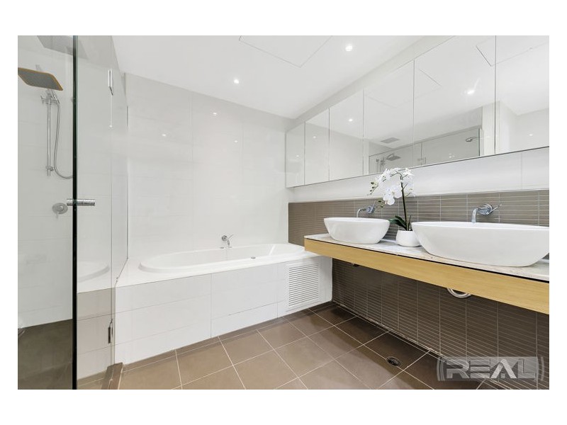 Unit 606/2-6 Pilla Avenue, New Port SA 5015