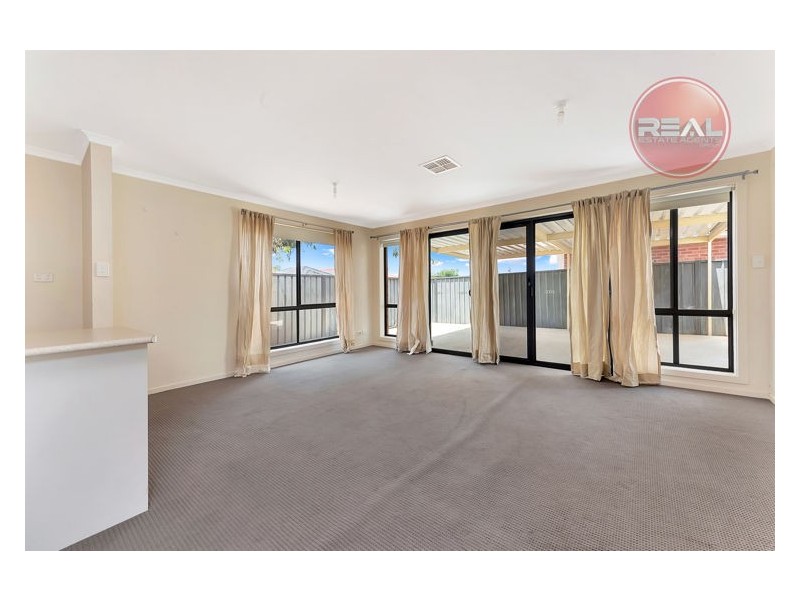 7 Minindee Avenue, Andrews Farm SA 5114