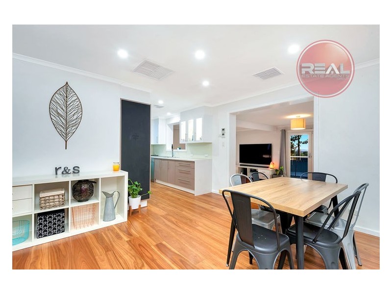 21 Robertson Crescent, Redwood Park SA 5097