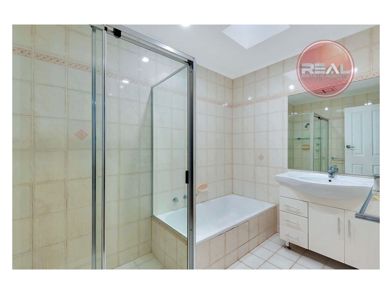 21 Robertson Crescent, Redwood Park SA 5097