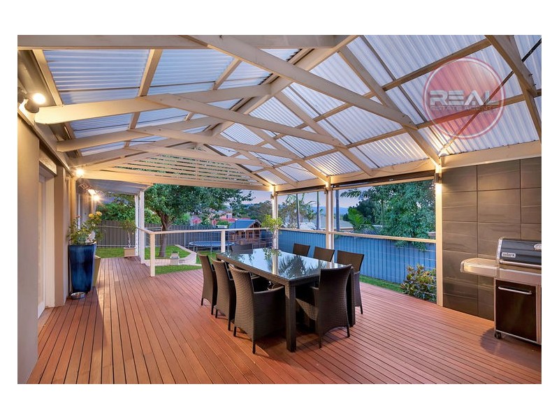 21 Robertson Crescent, Redwood Park SA 5097