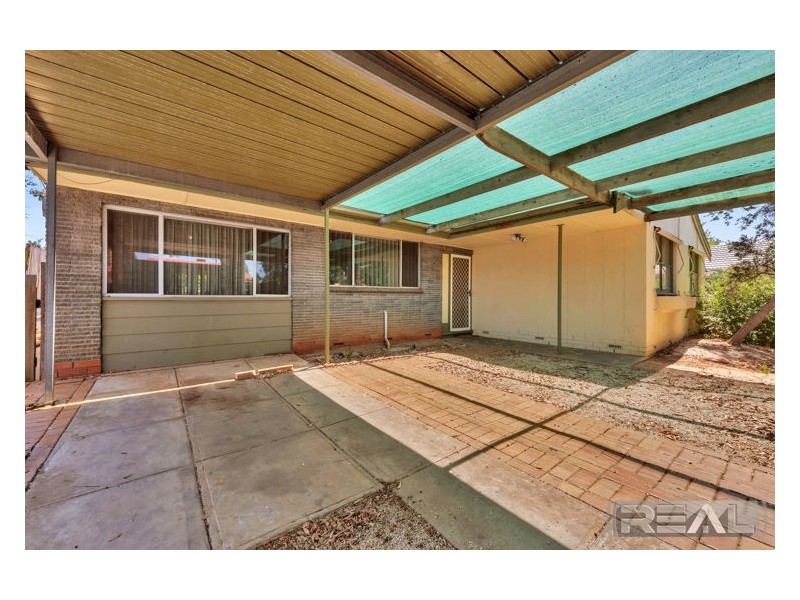 29 Down Crescent, Salisbury Downs SA 5108