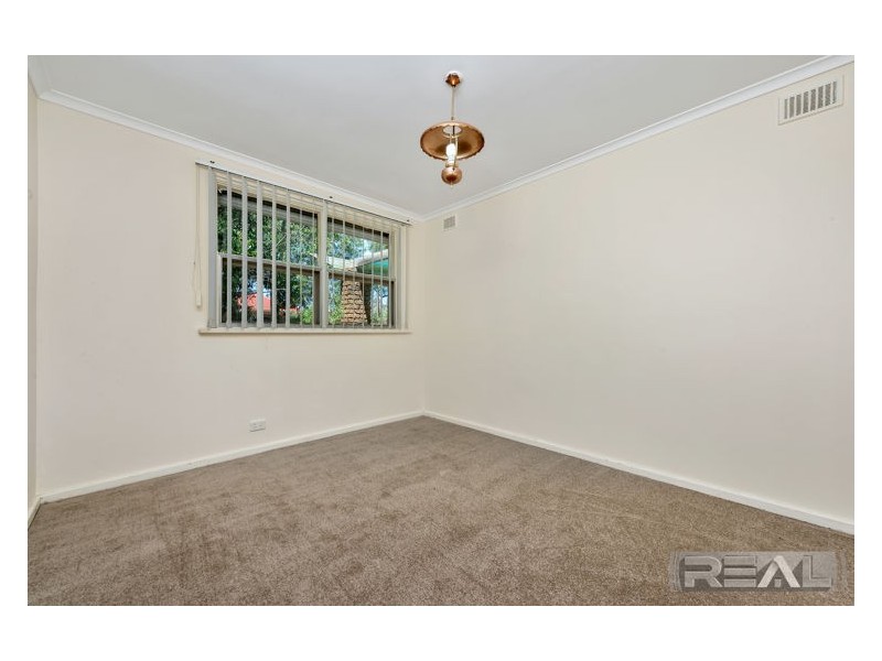 29 Down Crescent, Salisbury Downs SA 5108