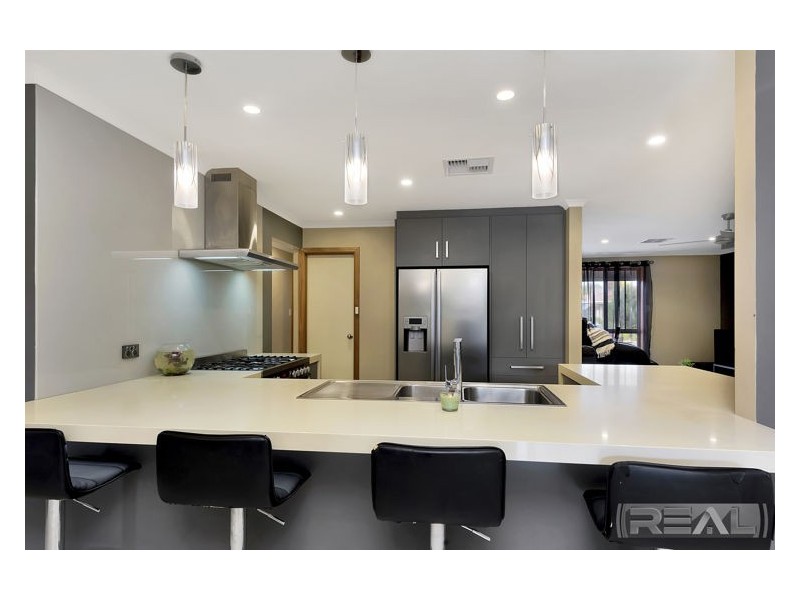 16 Heathcott Court, Blakeview SA 5114