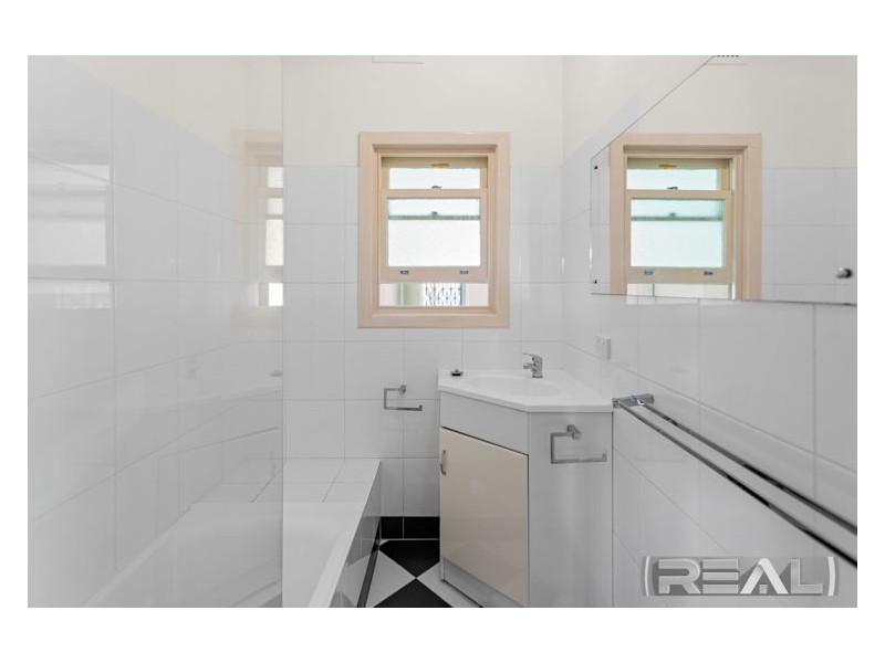 8 Lawrence Avenue, Gawler South SA 5118