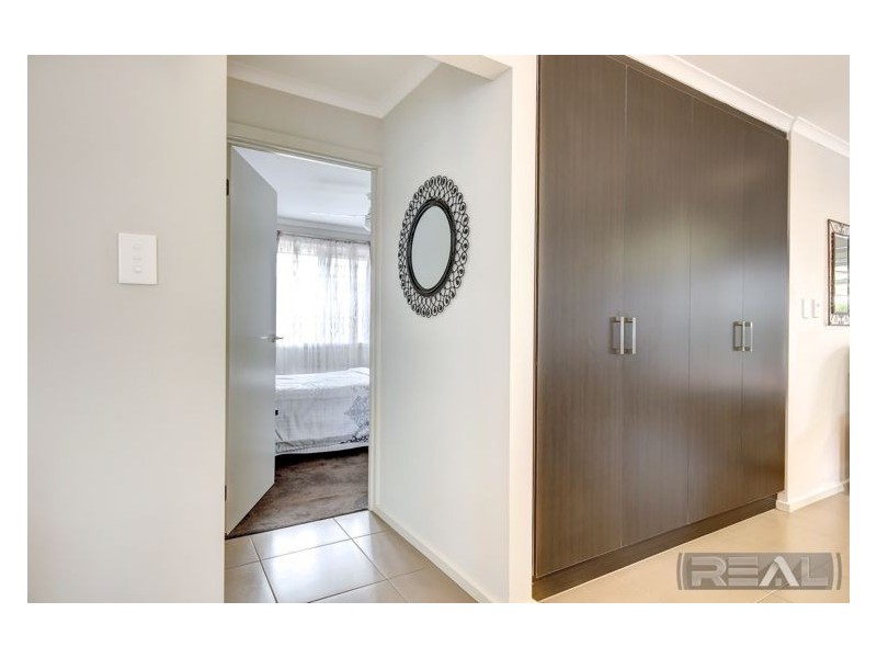 73 Adel Circuit, Huntfield Heights SA 5163