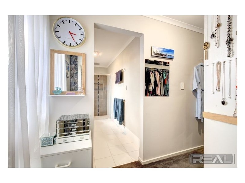 73 Adel Circuit, Huntfield Heights SA 5163