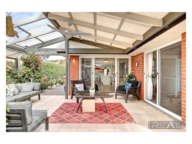 73 Adel Circuit, Huntfield Heights SA 5163