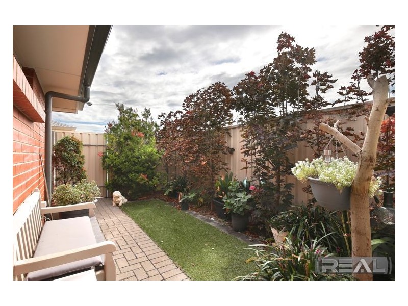 73 Adel Circuit, Huntfield Heights SA 5163