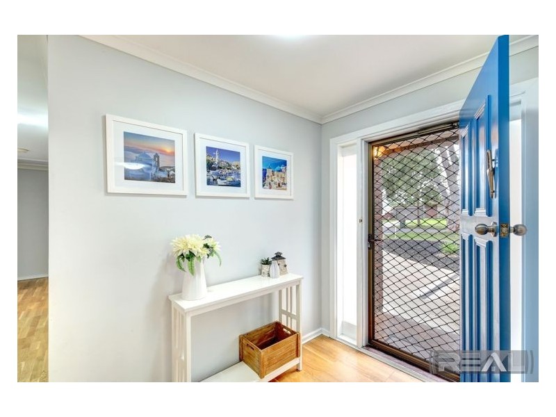18 Warringa Street, Salisbury Plain SA 5109