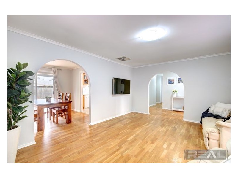 18 Warringa Street, Salisbury Plain SA 5109