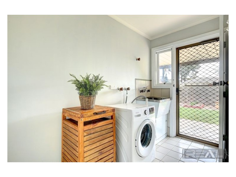 18 Warringa Street, Salisbury Plain SA 5109