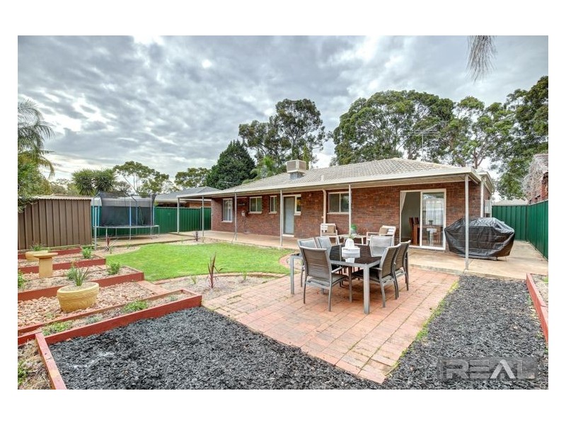 18 Warringa Street, Salisbury Plain SA 5109