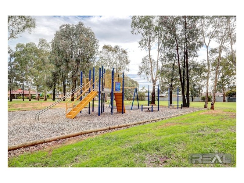 18 Warringa Street, Salisbury Plain SA 5109