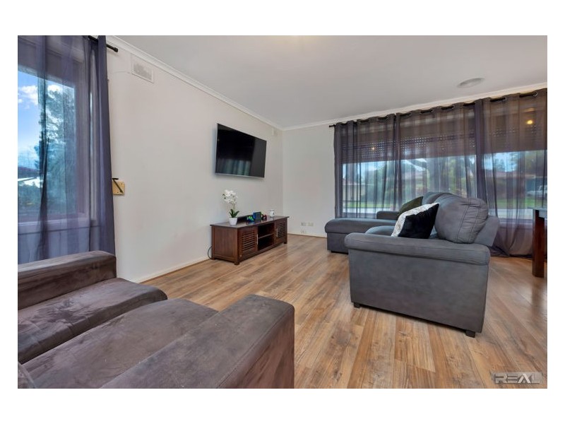 20 Montacute Street, Elizabeth Downs SA 5113