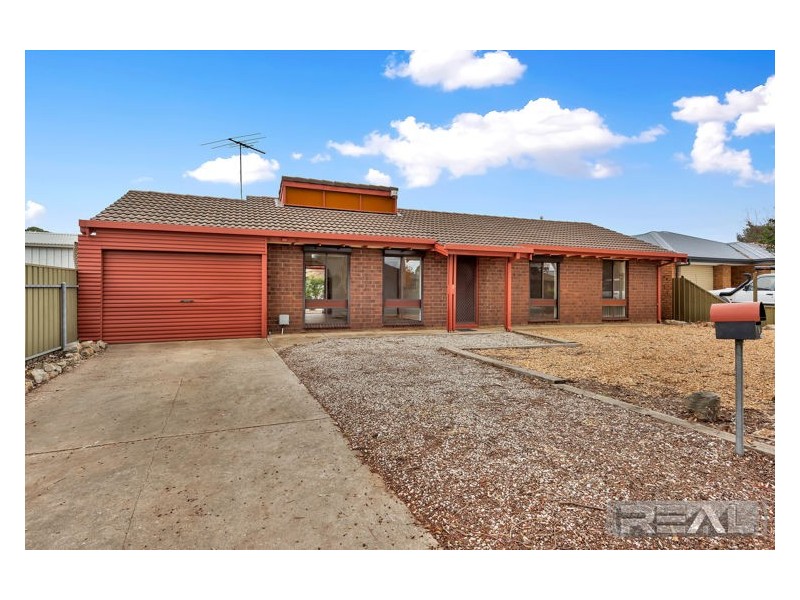 9 Lukin Avenue, Paralowie SA 5108