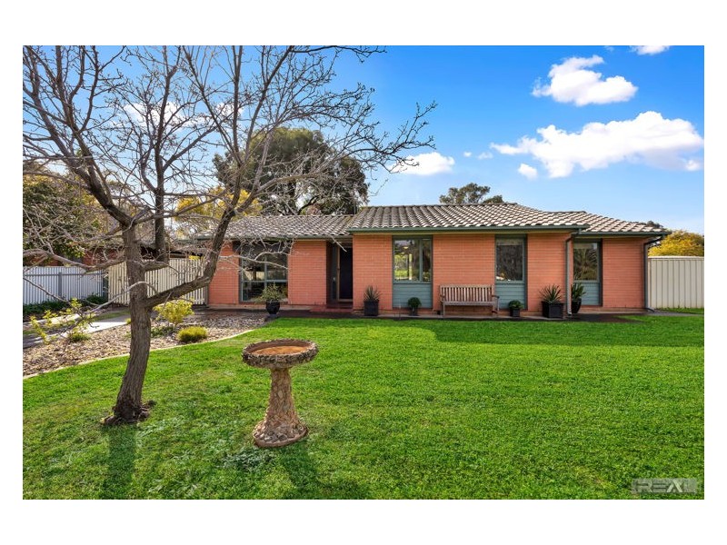 15 Leyden Court, Salisbury Downs SA 5108