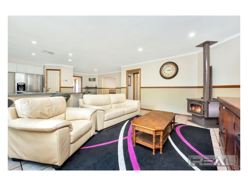 4 Linwood Grove, Hillbank SA 5112