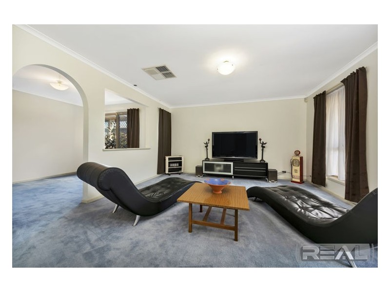2 Willowbrook Boulevard, Paralowie SA 5108