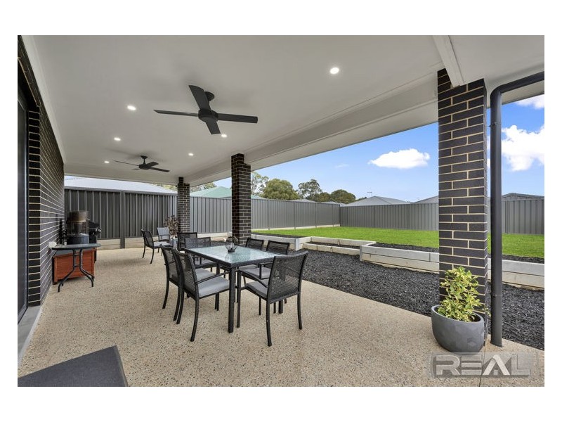 24 Mario Drive, Paralowie SA 5108