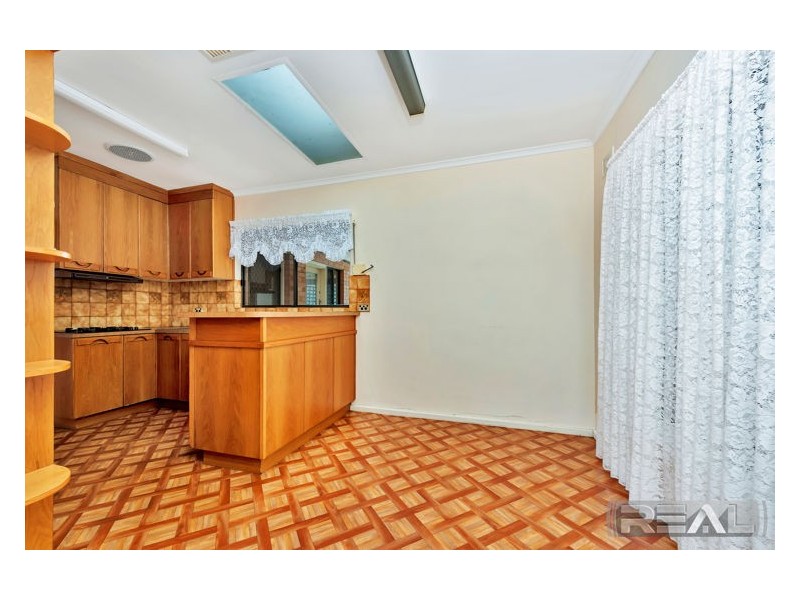 10 Rialto Avenue, Para Hills SA 5096